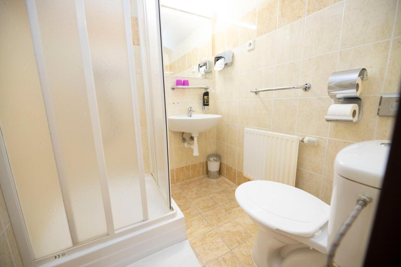 Hotel Dzban Karlova Studánka Eksteriør billede
