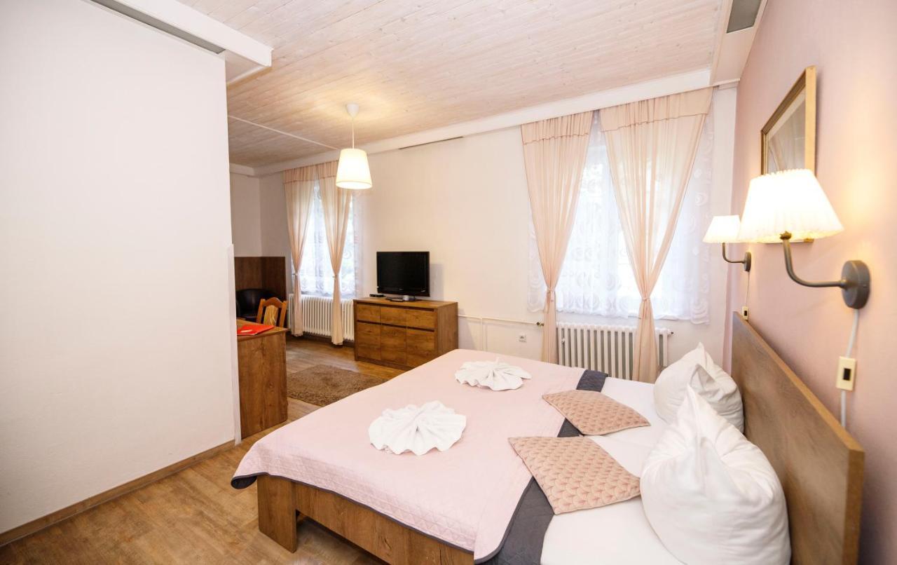 Hotel Dzban Karlova Studánka Eksteriør billede