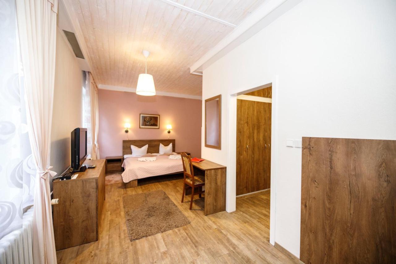 Hotel Dzban Karlova Studánka Eksteriør billede